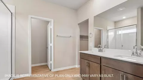 Bath - 13407 Eppright Trce, Manor, TX 78653 photo 2 of 10