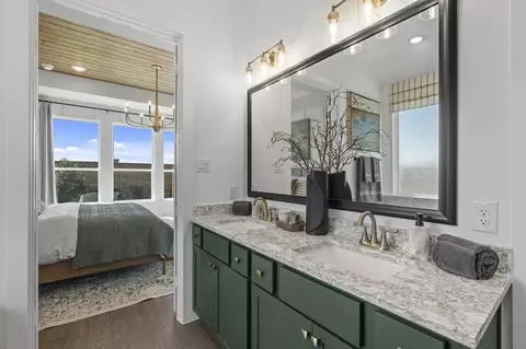 Bath - 507 Coen Cain Dr, Rosenberg, TX 77471 photo 5 of 6