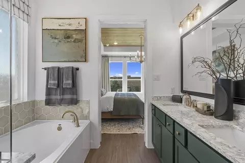 Bath - 507 Coen Cain Dr, Rosenberg, TX 77471 photo 4 of 6