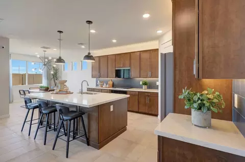 Kitchen - 1268 S 185th Dr, Goodyear, AZ 85338 photo 5 of 7
