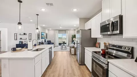 Kitchen - 3149 Everglades Blvd N, Naples, FL 34120 photo 3 of 5