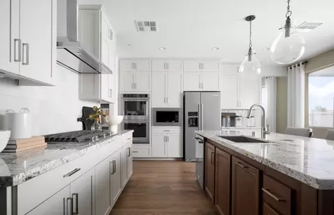 Kitchen - 29710 Cliff Park Dr, Menifee, CA 92584 photo 3 of 4