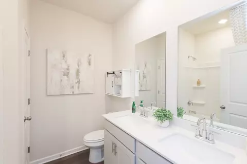 1297 Whitman Cir, Monroe, GA 30656