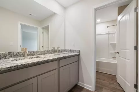 Entry Way - 115 Woodlands Dr, Jackson, GA 30233 photo 3 of 4