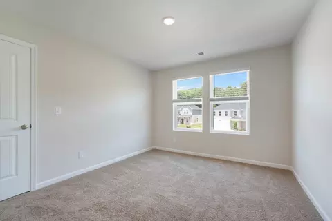 Bedroom - 115 Woodlands Dr, Jackson, GA 30233 photo 2 of 8
