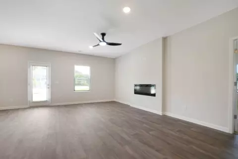 Living - 115 Woodlands Dr, Jackson, GA 30233 photo 1 of 5