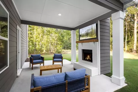 Exterior - 115 Woodlands Dr, Jackson, GA 30233 photo 5 of 6