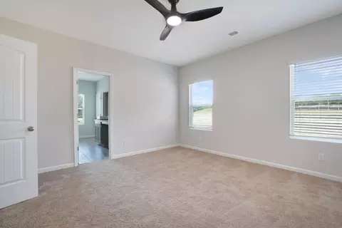 Bedroom - 115 Woodlands Dr, Jackson, GA 30233 photo 1 of 8