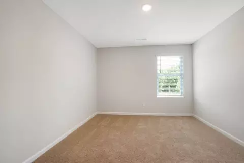 Bedroom - 115 Woodlands Dr, Jackson, GA 30233 photo 5 of 8
