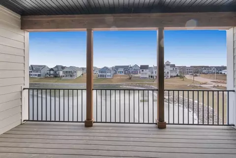 Exterior - 3 Beech Tree Pl, Ottawa, IL 61350 photo 5 of 17