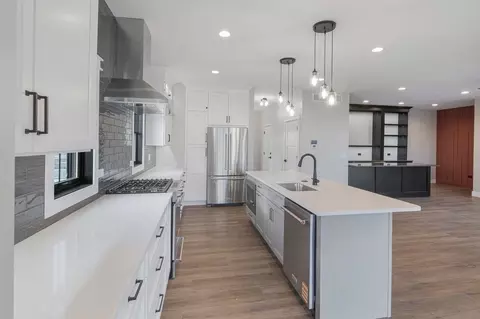 Kitchen - 3 Beech Tree Pl, Ottawa, IL 61350 photo 2 of 8