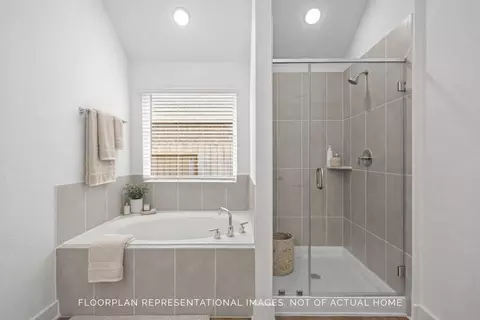 Bath - 958 Garden Path Dr, Willis, TX 77378 photo 1 of 3