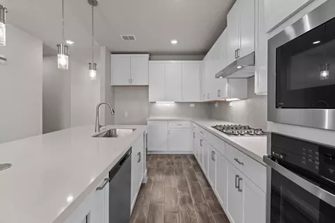Kitchen - 7305 Walkers Loop, Live Oak, TX 78233 photo 3 of 5