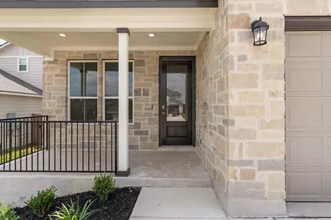 Exterior - 7305 Walkers Loop, Live Oak, TX 78233 photo 3 of 6