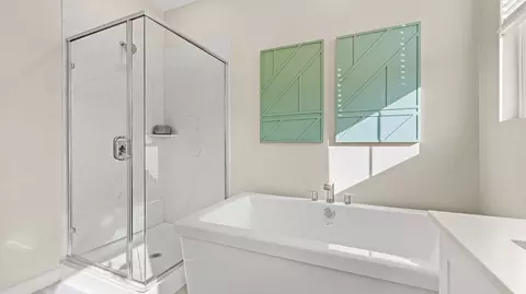 Bath - 10147 Meadowfield Ln, Lakeside, CA 92040 photo 2 of 5