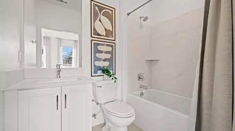 Bath - 10147 Meadowfield Ln, Lakeside, CA 92040 photo 3 of 5