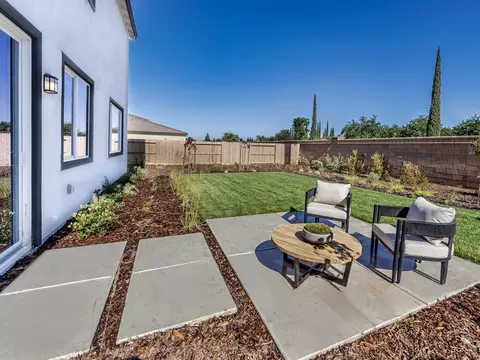 Exterior - 1914 Guinness Ln, Manteca, CA 95337 photo 3 of 10