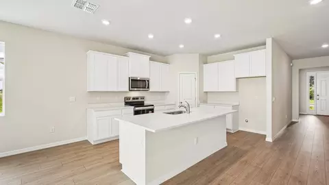 Entry Way - 17131 James Trl, Parrish, FL 34219 photo 3 of 4