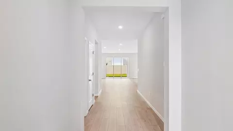 Entry Way - 17131 James Trl, Parrish, FL 34219 photo 1 of 4