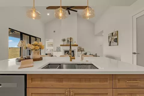 Kitchen - 11398 Forest View Ln, Sperry, OK 74073 photo 5 of 5