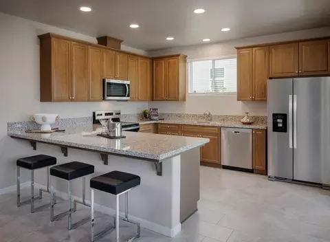 Kitchen - 2865 Ruby Port St, Tulare, CA 93274 photo 1 of 2