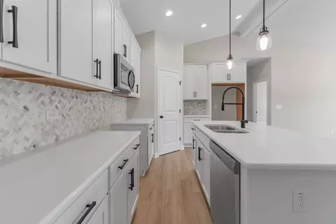 Kitchen - Montevallo Lane, Ayden, NC 28513 photo 4 of 29