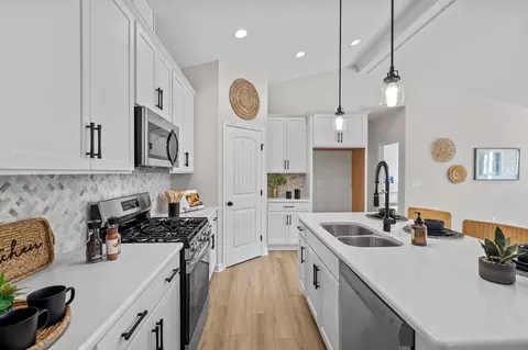 Kitchen - Montevallo Lane, Ayden, NC 28513 photo 7 of 29