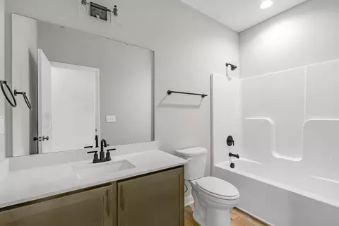 Bath - Montevallo Lane, Ayden, NC 28513 photo 31 of 38