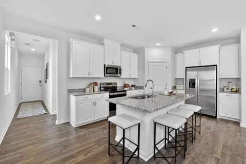 Kitchen - 500 Silver Birch Ct, Shelby, NC 28152 photo 7 of 12