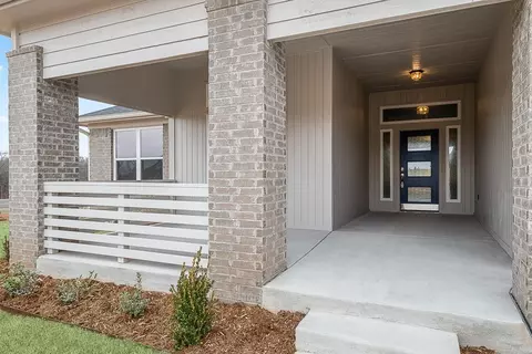 Exterior - 16140 Tall Grass Dr, Moore, OK 73170 photo 13 of 17