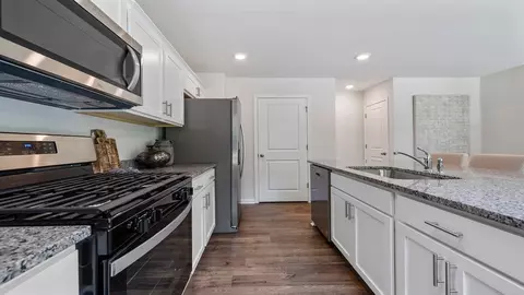 Kitchen - 1312 Williamston Rd, Anderson, SC 29621 photo 3 of 8