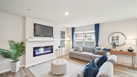 Living - 1003 Daisy Ln, Waukee, IA 50263 photo 2 of 2
