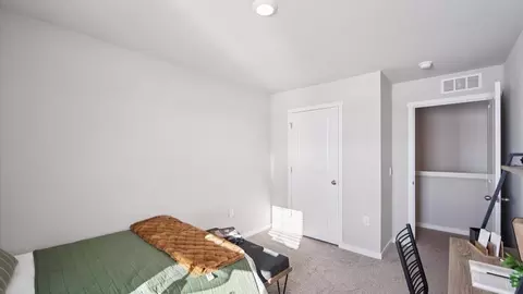 Bedroom - 1003 Daisy Ln, Waukee, IA 50263 photo 4 of 7