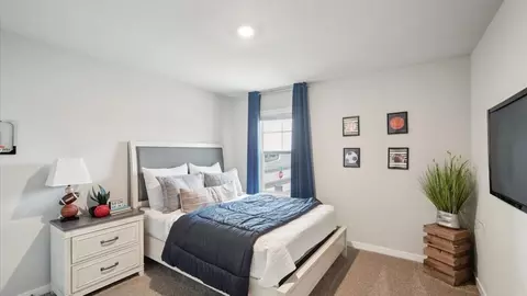 Bedroom - 1003 Daisy Ln, Waukee, IA 50263 photo 6 of 7