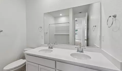 Bath - 115 Pascoe Way, Grass Valley, CA 95945 photo 2 of 6