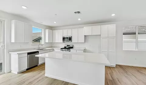 Kitchen - 115 Pascoe Way, Grass Valley, CA 95945 photo 2 of 4