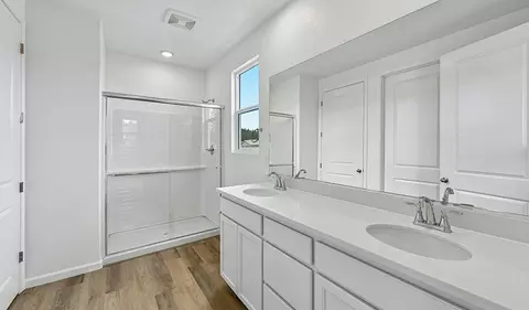 Bath - 115 Pascoe Way, Grass Valley, CA 95945 photo 5 of 6