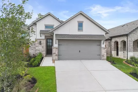Exterior - 3009 Hickory Haven Ln, Conroe, TX 77385 photo 4 of 10