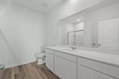 Bath - 514 Castillo Dr, Loris, SC 29569 photo 2 of 2