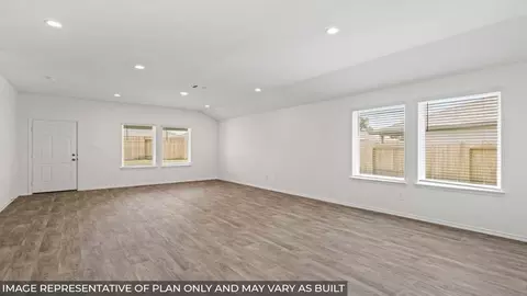 Living - 7235 Rolling Valley Ln, Conroe, TX 77304 photo 3 of 3