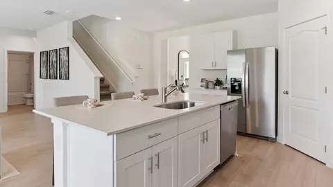 Kitchen - 2180 Greenwood Oak Dr, Ocoee, FL 34761 photo 4 of 7