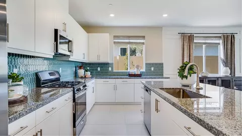 Kitchen - 5951 Coffee Crk, Hesperia, CA 92345 photo 3 of 3