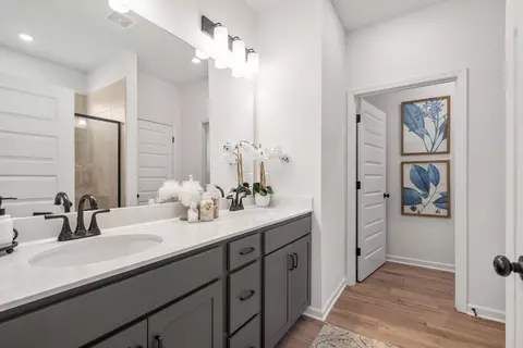 Entry Way - 506 E 19th St, Newton, NC 28658 photo 3 of 3
