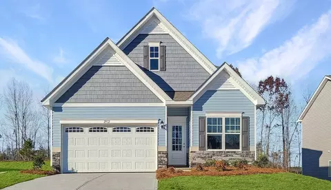 Exterior - 506 E 19th St, Newton, NC 28658 photo 5 of 6