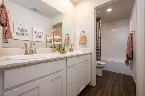 Bath - 4109 Adobe Ct, Merced, CA 95348 photo 2 of 2