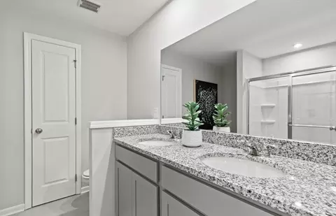 Bath - 3115 Carpenter Rd, Durham, NC 27704 photo 1 of 3