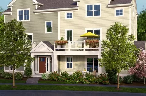 Exterior - 643 Church St, Raynham, MA 02767 photo 4 of 6