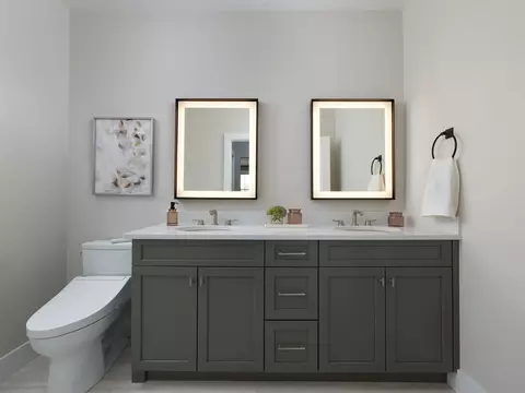 Bath - 643 Church St, Raynham, MA 02767 photo 1 of 2