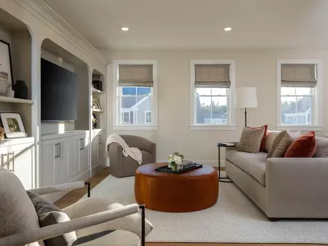 Living - 643 Church St, Raynham, MA 02767 photo 1 of 2