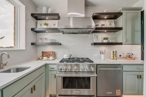 Kitchen - 208 Condor Ct, Heath, TX 75126 photo 2 of 3